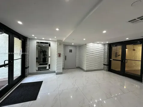16919 N Bay Road Sunny Isles Beach FL 33160