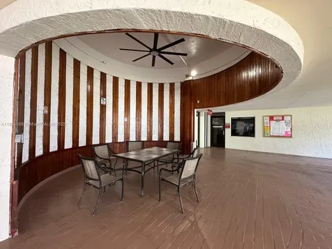 16919 N Bay Road Sunny Isles Beach FL 33160