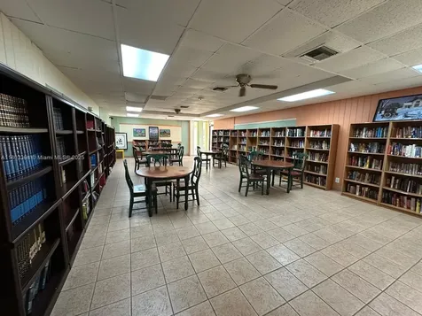 16919 N Bay Road Sunny Isles Beach FL 33160