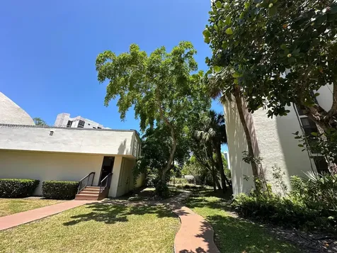 16919 N Bay Road Sunny Isles Beach FL 33160