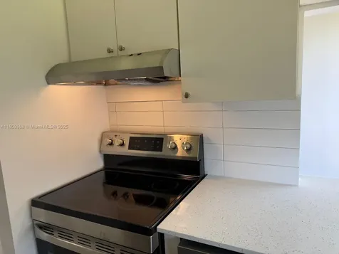 16919 N Bay Road Sunny Isles Beach FL 33160