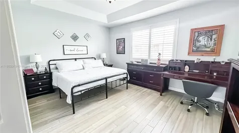 14969 SW 9th Terrace Miami FL 33194