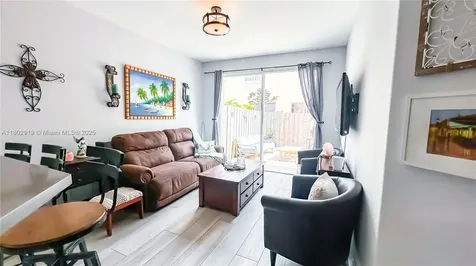 14969 SW 9th Terrace Miami FL 33194