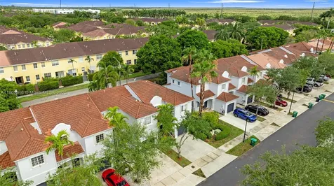 922 SW 148th Place Miami FL 33194