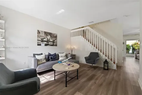 922 SW 148th Place Miami FL 33194
