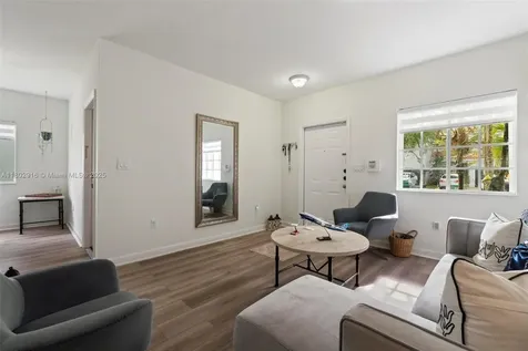 922 SW 148th Place Miami FL 33194