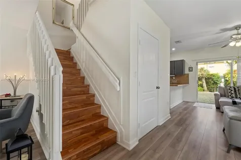 922 SW 148th Place Miami FL 33194
