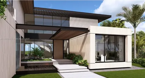1006 N Southlake Drive Hollywood FL 33019