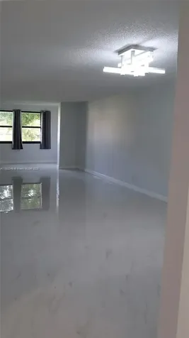 691 S Hollybrook Drive Pembroke Pines FL 33025