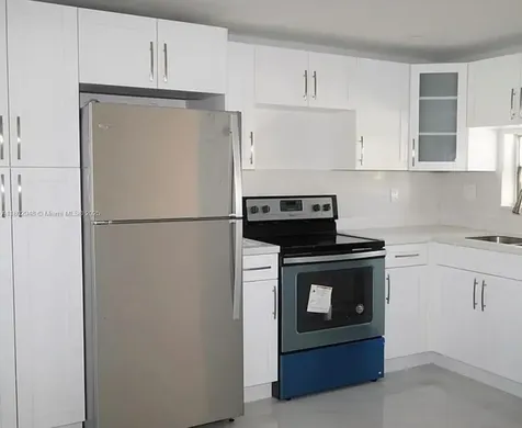691 S Hollybrook Drive Pembroke Pines FL 33025