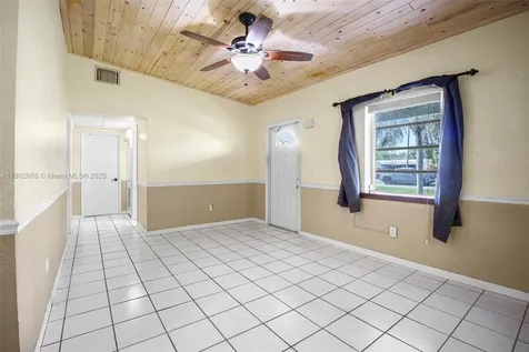 631 NE 12th Street Homestead FL 33030