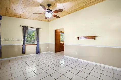 631 NE 12th Street Homestead FL 33030