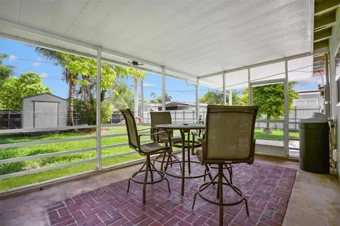 631 NE 12th Street Homestead FL 33030