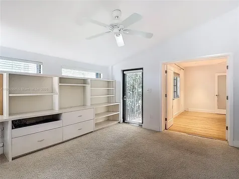 2810 Crystal Court Miami FL 33133