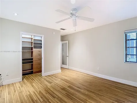 2810 Crystal Court Miami FL 33133