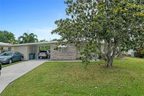 409 Poplar Avenue Port St. Lucie FL 34952