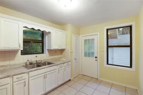 409 Poplar Avenue Port St. Lucie FL 34952