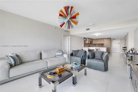 400 Sunny Isle Sunny Isles Beach FL 33160