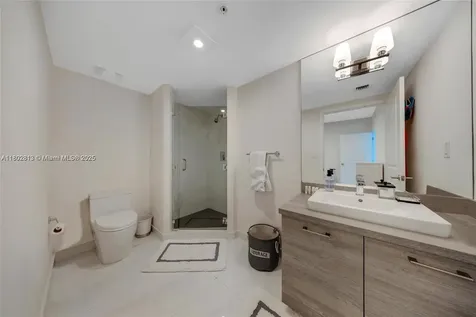 400 Sunny Isle Sunny Isles Beach FL 33160
