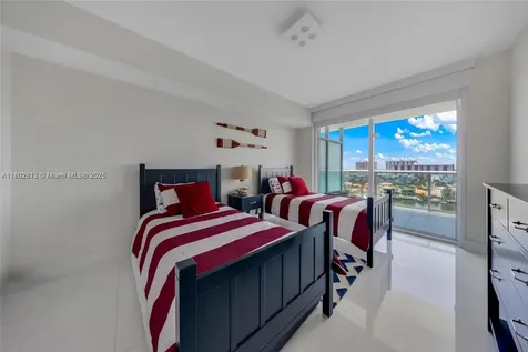 400 Sunny Isle Sunny Isles Beach FL 33160