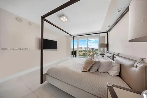 400 Sunny Isle Sunny Isles Beach FL 33160