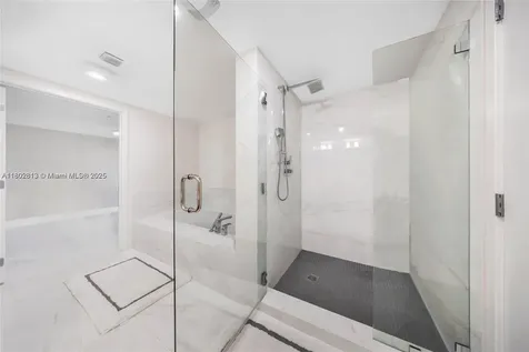 400 Sunny Isle Sunny Isles Beach FL 33160