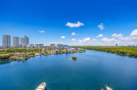 400 Sunny Isle Sunny Isles Beach FL 33160