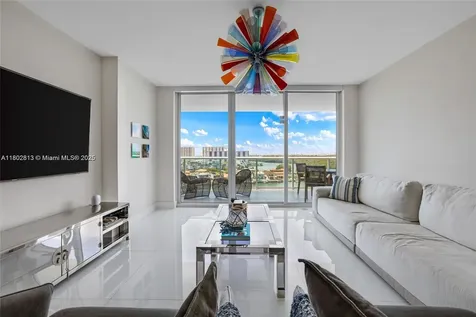 400 Sunny Isle Sunny Isles Beach FL 33160