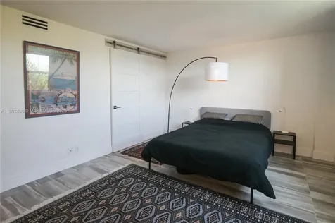 401 SE 3rd Street Dania Beach FL 33004