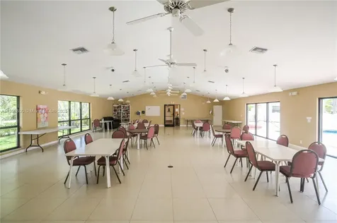 401 SE 3rd Street Dania Beach FL 33004