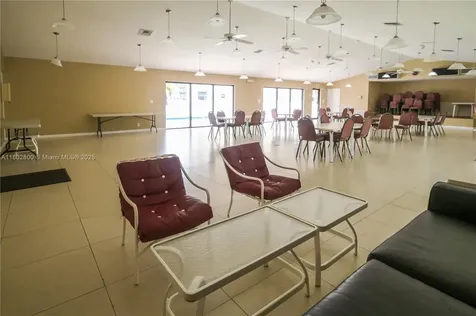 401 SE 3rd Street Dania Beach FL 33004