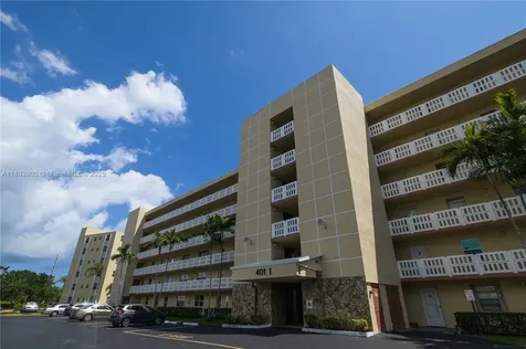 401 SE 3rd Street Dania Beach FL 33004