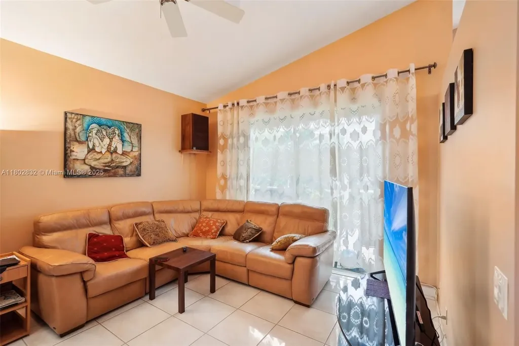 11672 NW 13th Manor Coral Springs FL 33071