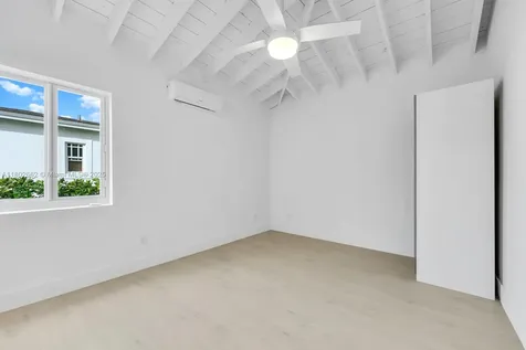 1980 NE 159th Street North Miami Beach FL 33162