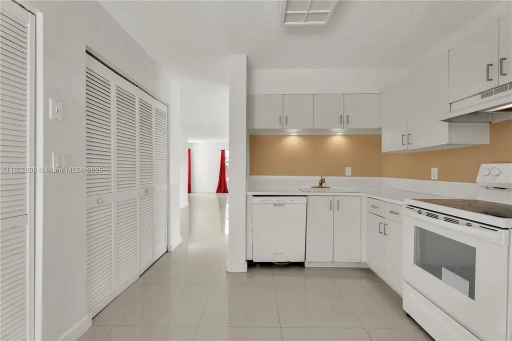 9826 SW 222nd Terrace Cutler Bay FL 33190