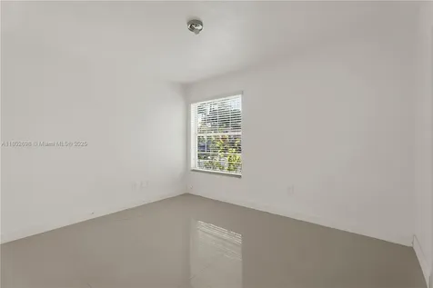 9826 SW 222nd Terrace Cutler Bay FL 33190