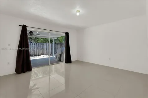 9826 SW 222nd Terrace Cutler Bay FL 33190