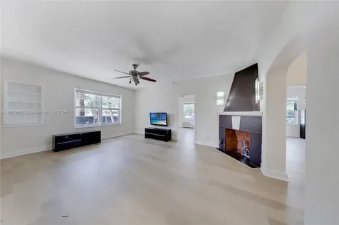 1241 13th Street Miami Beach FL 33139