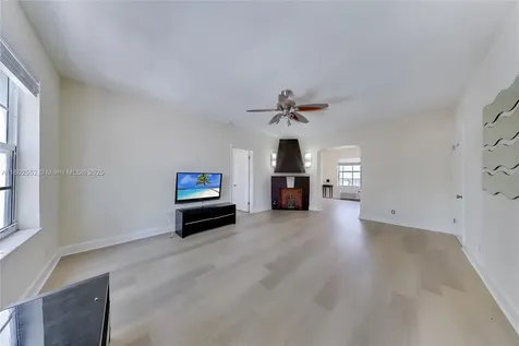 1241 13th Street Miami Beach FL 33139