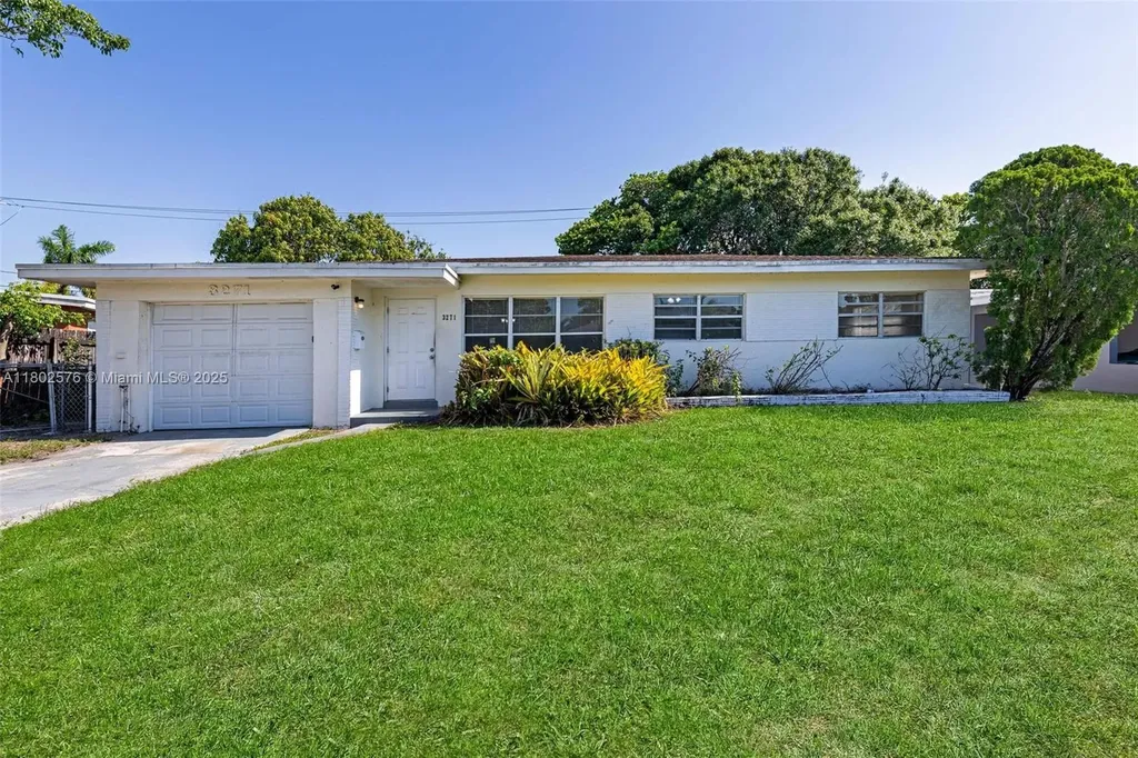 3271 Auburn Boulevard Fort Lauderdale FL 33312