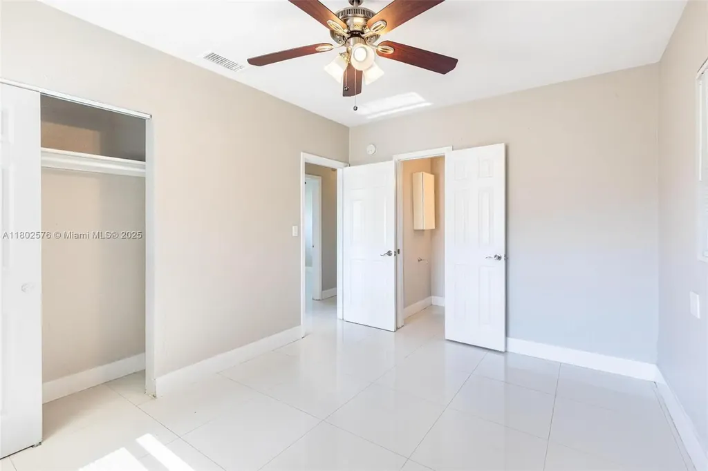 3271 Auburn Boulevard Fort Lauderdale FL 33312