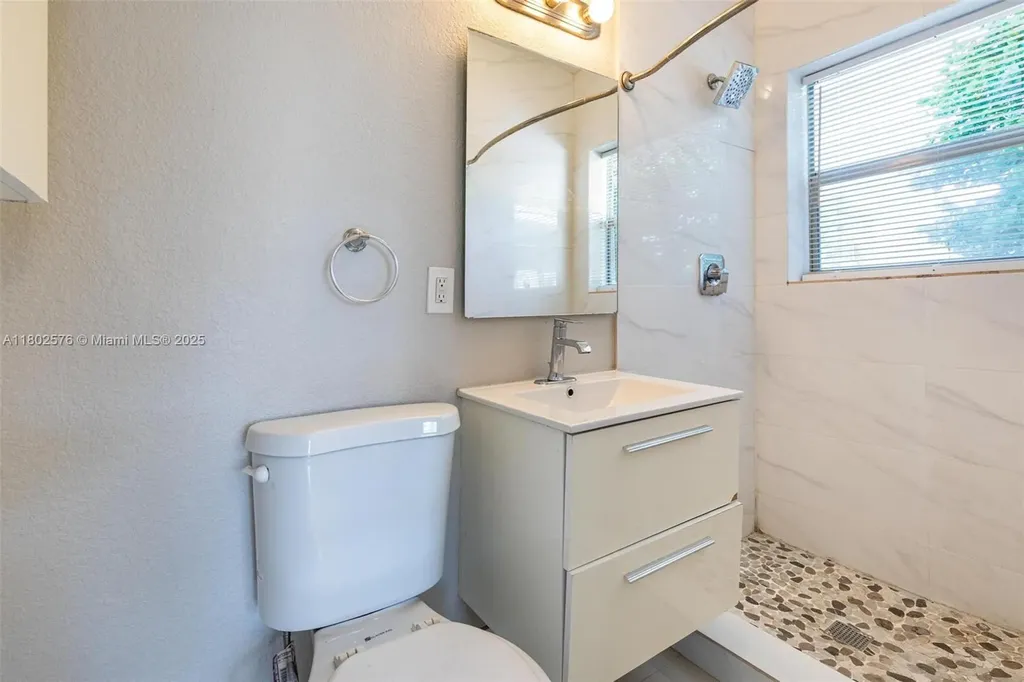 3271 Auburn Boulevard Fort Lauderdale FL 33312