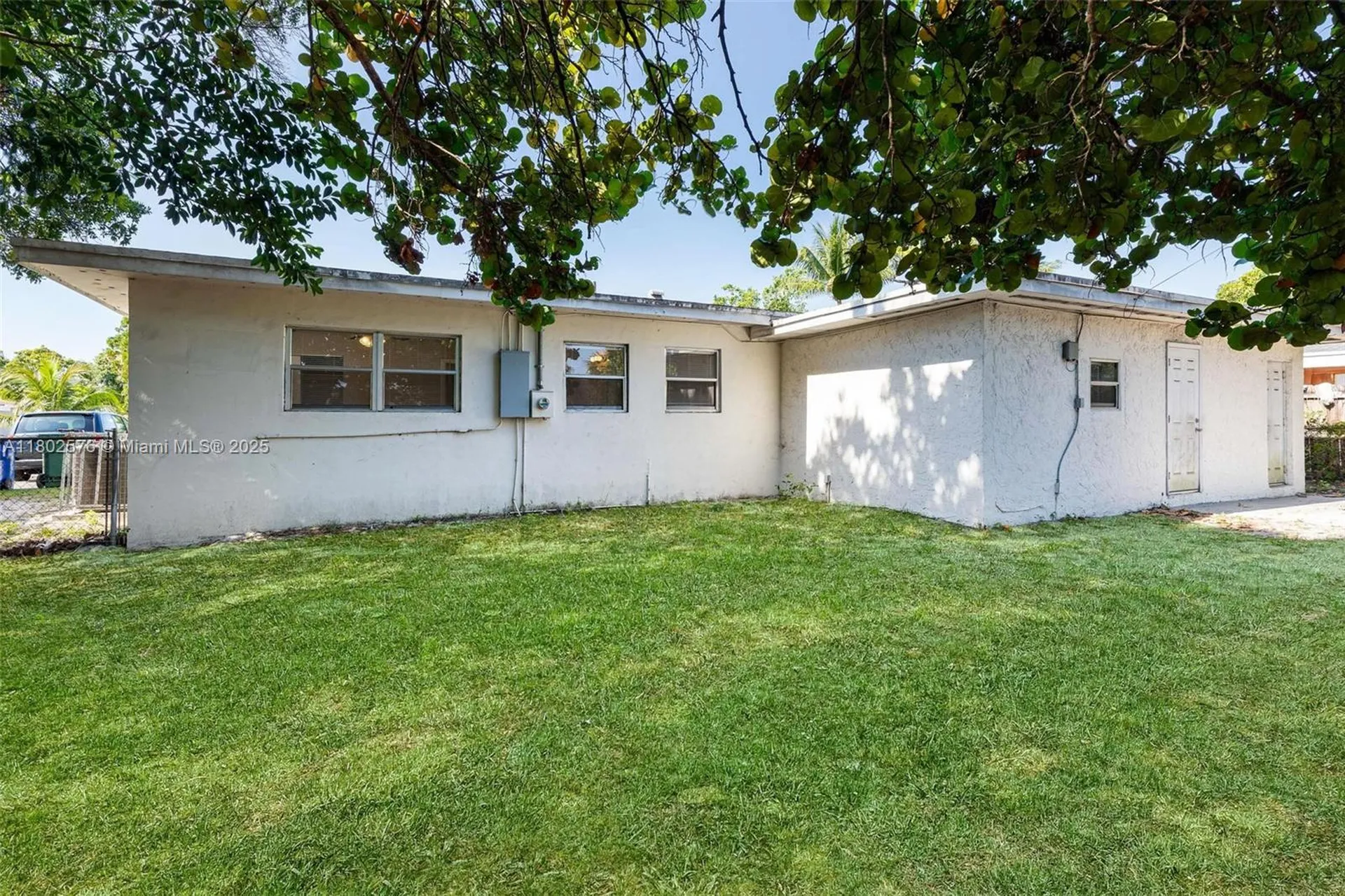 3271 Auburn Boulevard Fort Lauderdale FL 33312