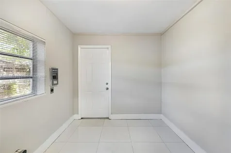 3271 Auburn Boulevard Fort Lauderdale FL 33312