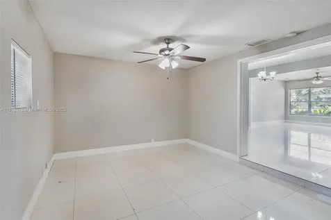 3271 Auburn Boulevard Fort Lauderdale FL 33312