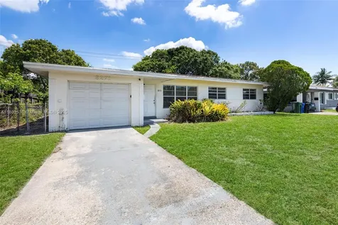 3271 Auburn Boulevard Fort Lauderdale FL 33312