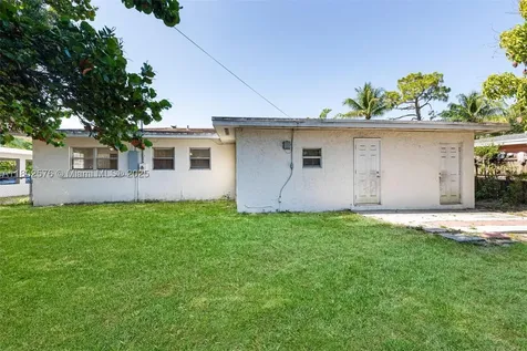 3271 Auburn Boulevard Fort Lauderdale FL 33312