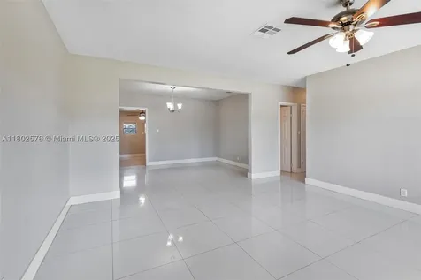 3271 Auburn Boulevard Fort Lauderdale FL 33312