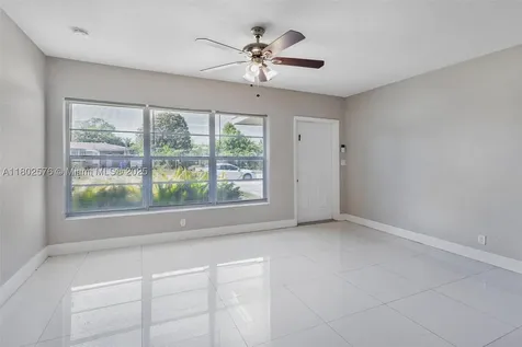 3271 Auburn Boulevard Fort Lauderdale FL 33312