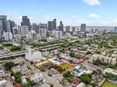 471 & 719 SW 8th Street & 5th Avenue Miami FL 33130